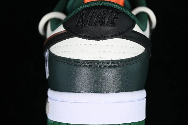 All Categories Nk SB Dunk Series Nk SB Dunk Low Low-top Sneakers Nk Dunk Low Panda Prank Slide Track Crack Skater SB Strap Low-top Casual Sneakers DD1391-300